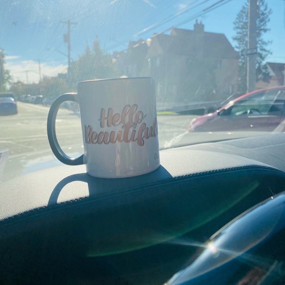 Hello Beautiful Mug - Picture 3 of 3